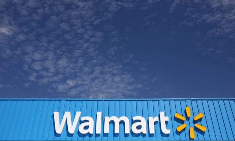 Ganancias de Walmart Stores se disparan 92.3% en el tercer trimestre