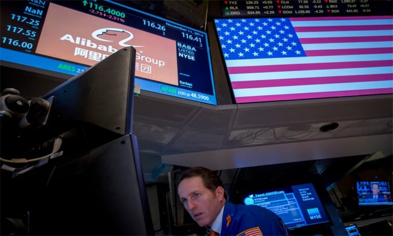 Guerra comercial le pega a los dragones chinos en Wall Street