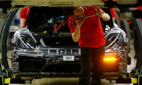 Producción automotriz en México cae 24.6% en marzo, a su menor nivel desde 2003