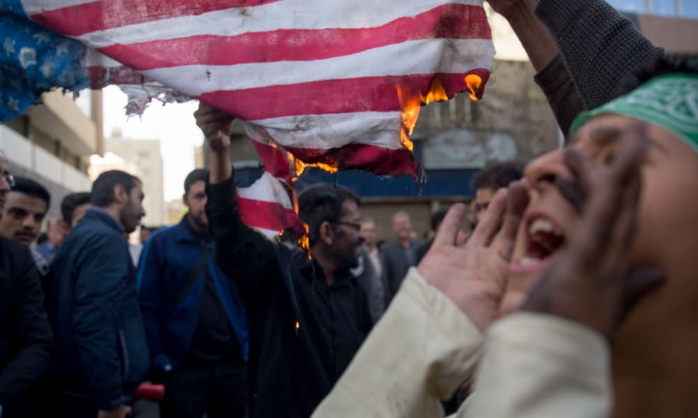 Estados Unidos aplica nueva ronda de sanciones económicas y petroleras contra Irán
