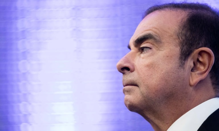 Regulador de EU acusa a Carlos Ghosn, exjefe de Nissan, de ocultar dinero