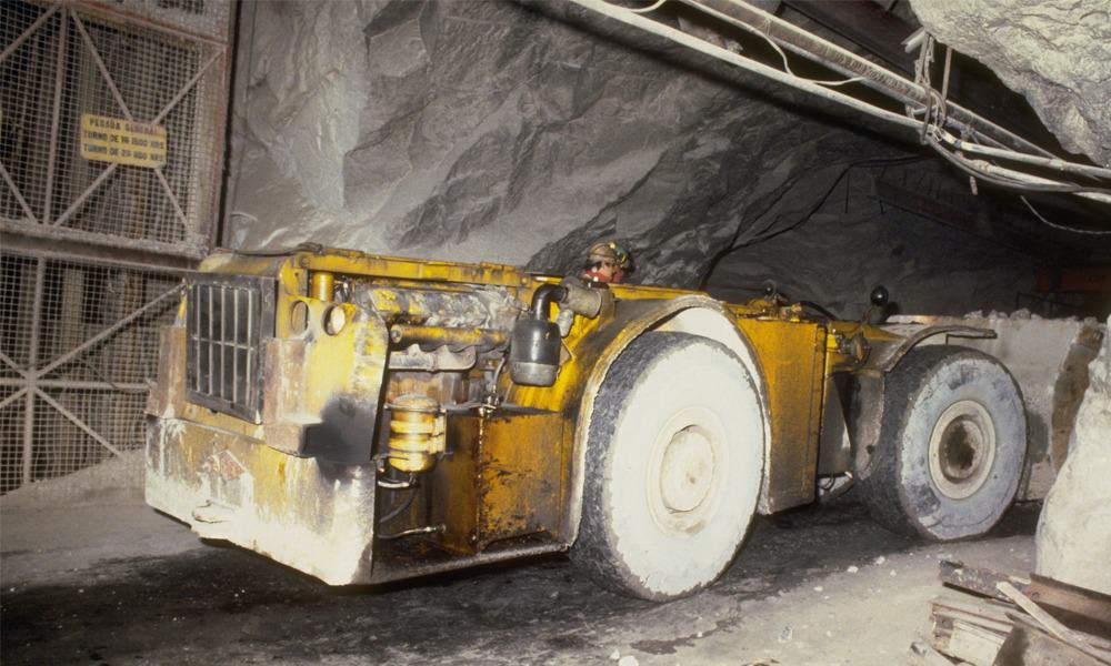 Mineras amplían pérdidas en la BMV por iniciativa de Ley
