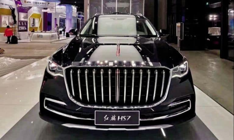 Empresarios chinos dicen adiós a los autos extranjeros por el Hongqi, el coche preferido de Mao