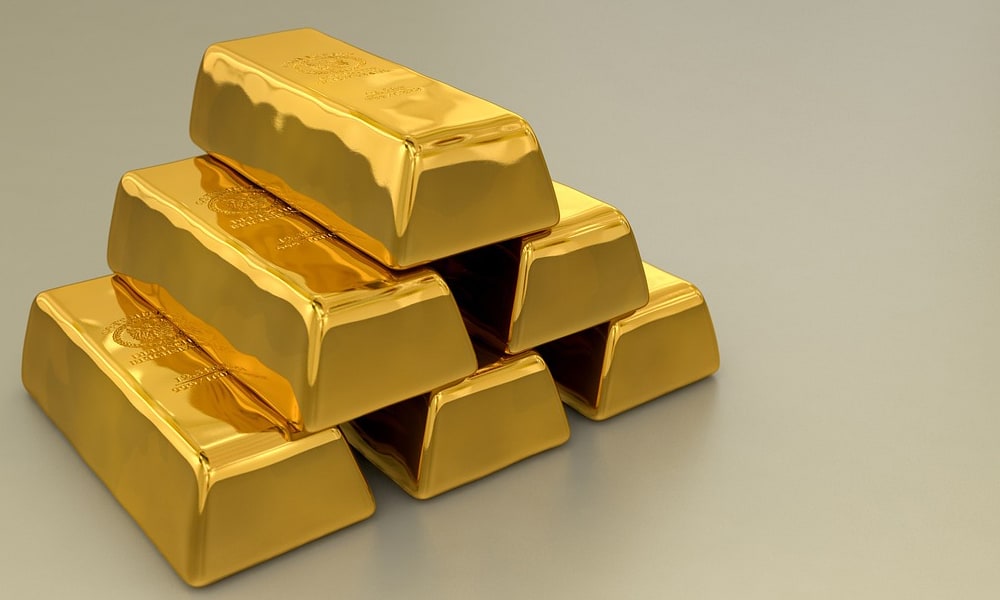 El oro gana por la debilidad del dólar y los temores en el crecimiento económico global