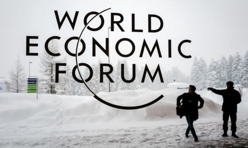 Posponen Foro Económico Mundial de 2021 por COVID-19