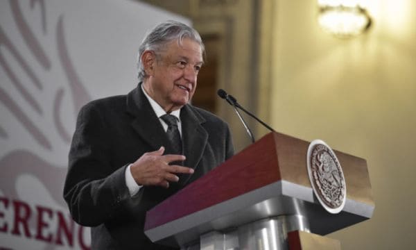 AMLO se compromete con demócrata para implementar reforma laboral y sacar adelante el T-MEC