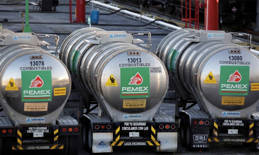 Plan contra huachicoleo reduce el robo de combustible de 56,000 a 8,000 barriles diarios: Pemex