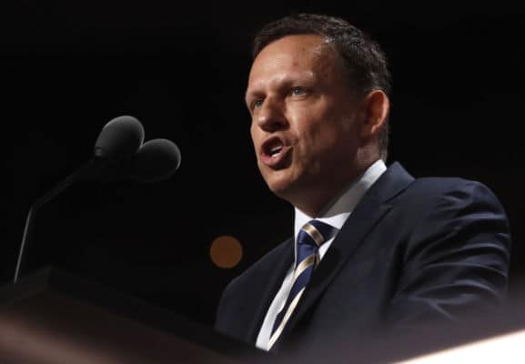 El cofundador de Founders Fund, Peter Thiel, celebra enormes rendimientos pero enfrenta una alta rotación directiva