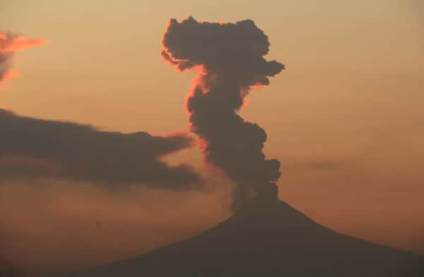 Protección Civil deberá enfrentar la amenaza del Popocatépetl con 14% menos presupuesto