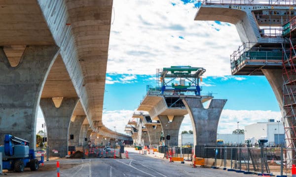 Actividad industrial en México repunta 17.9% mensual en junio, su rebote más alto en la historia