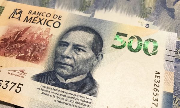 Peso cierra con ganancia semanal de 2.25%