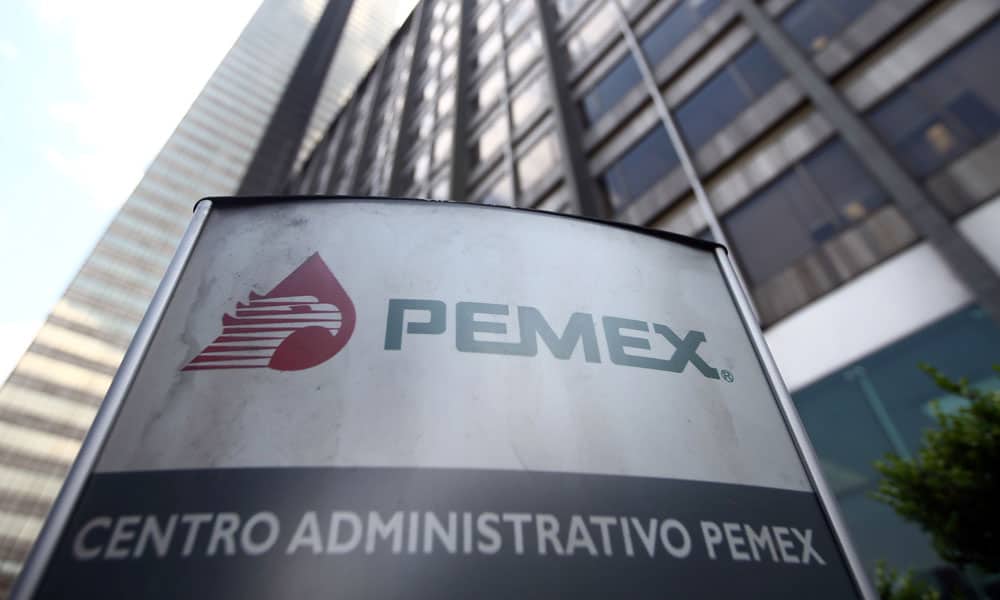 Hacienda prevé aliviar deuda de Pemex con 100,000 mdp