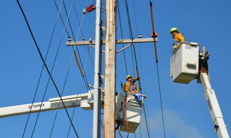 Problema de abasto de luz en el sur se debe a estación de comprensión