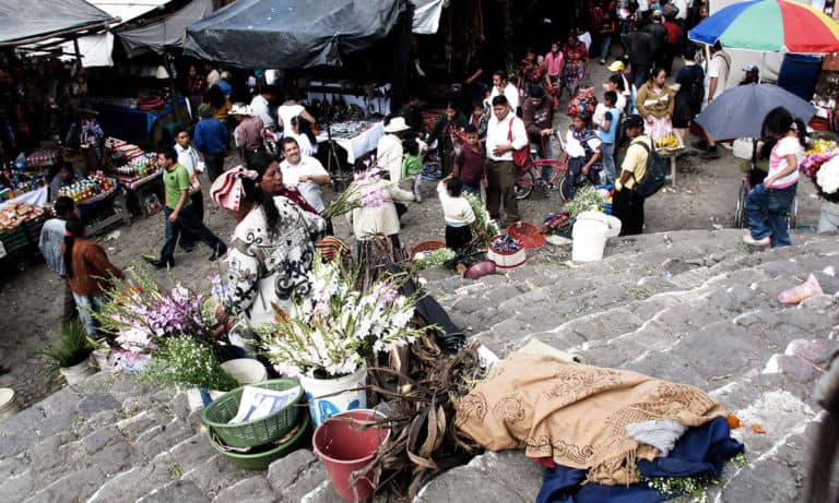 Tasa de ocupación en el sector informal sube a máximo de cinco años