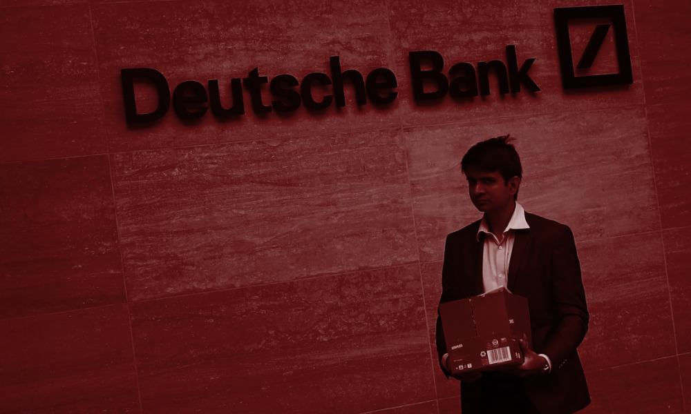Las acciones de Deutsche Bank acumulan caída de 10% tras reestructuración