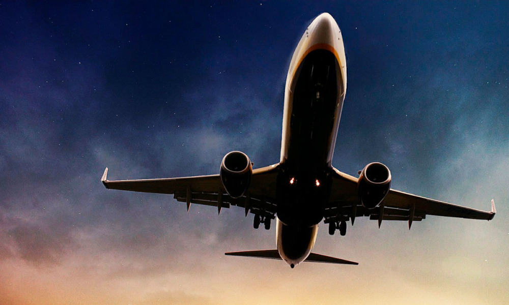 Pese a aumentos de contagios de COVID-19 aerolíneas no cancelarán vuelos
