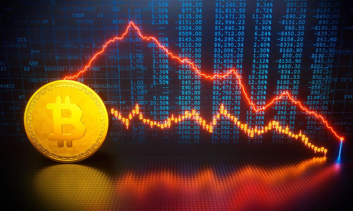 Bitcoin cae a 31,000 dólares; marca su menor nivel desde julio de 2021
