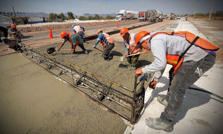 Construcción y minería reaniman la actividad industrial en junio