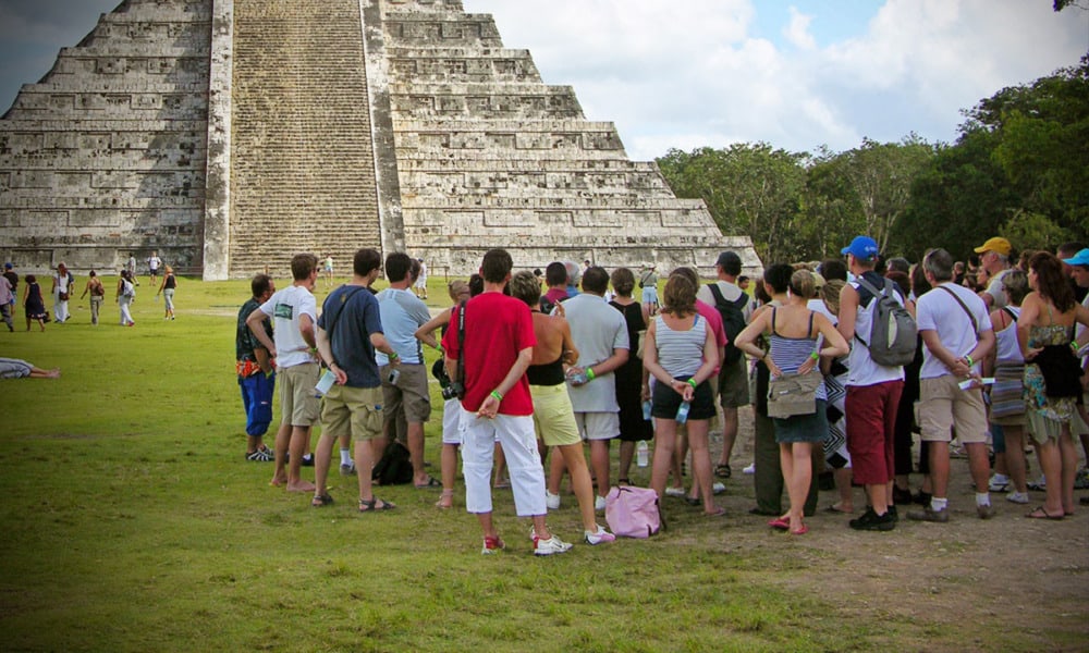 El clima se despeja y los viajeros internacionales aumentan su gasto en México