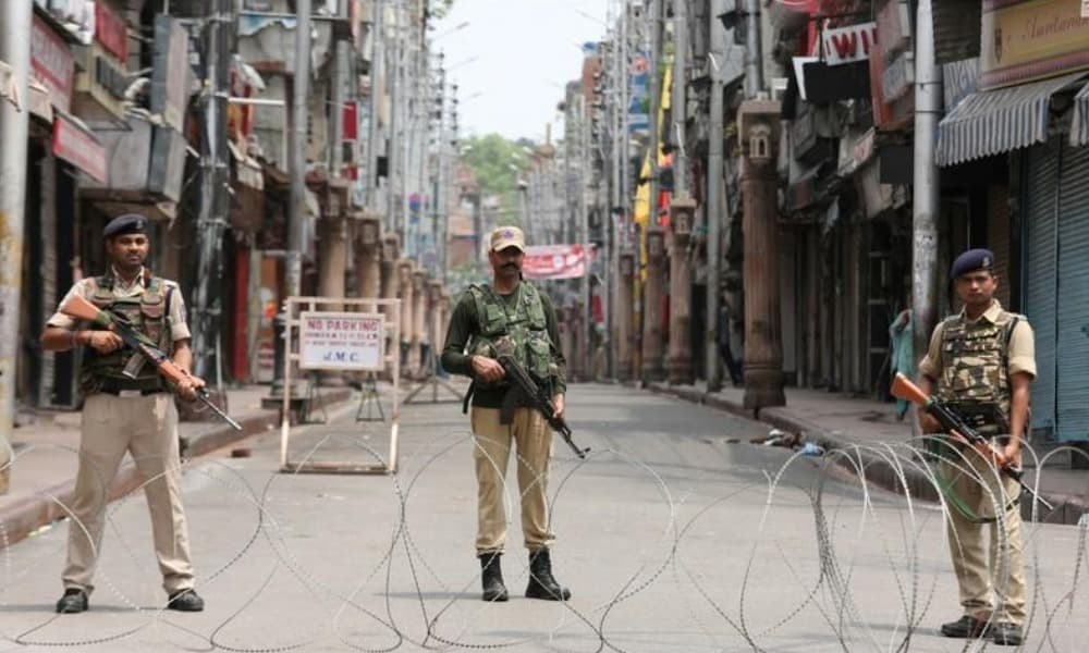 India elimina condiciones especiales para Cachemira y tensa relación con Pakistán