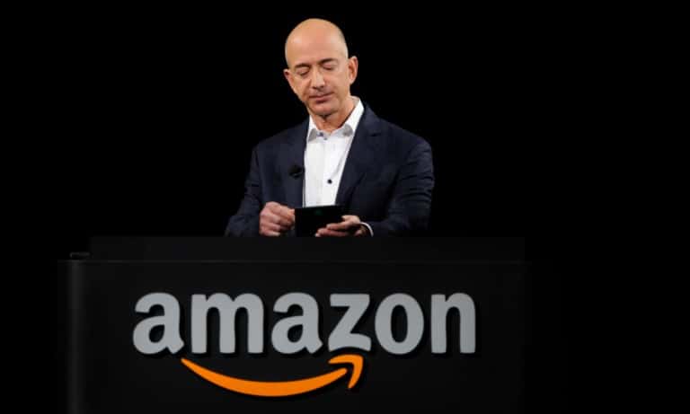 Accionistas de Amazon cuestionan a Jeff Bezos por pocos esfuerzos para contener coronavirus en almacenes