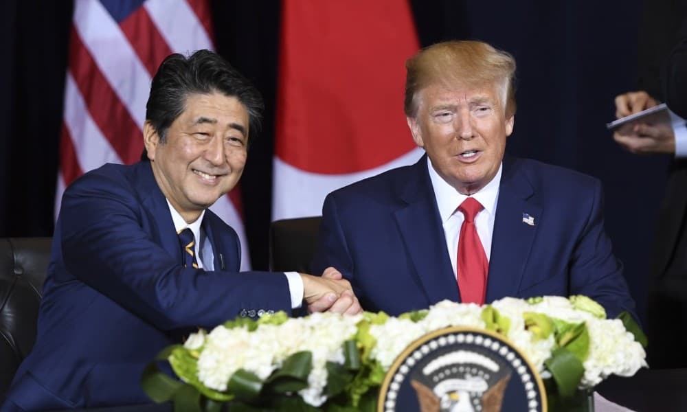 EU y Japón avanzan en acuerdo comercial; prometen bajarse aranceles