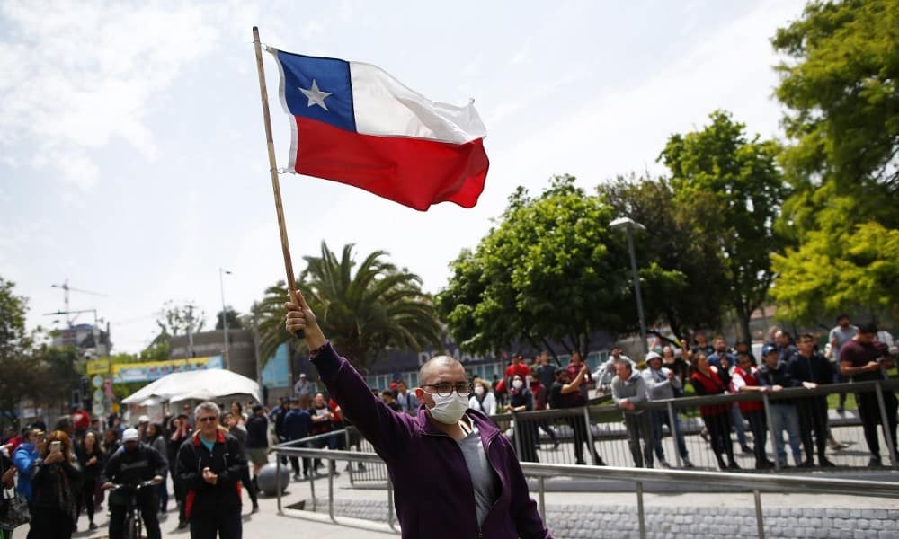 Bolsa de Chile se desploma 4.61% tras incremento de protestas