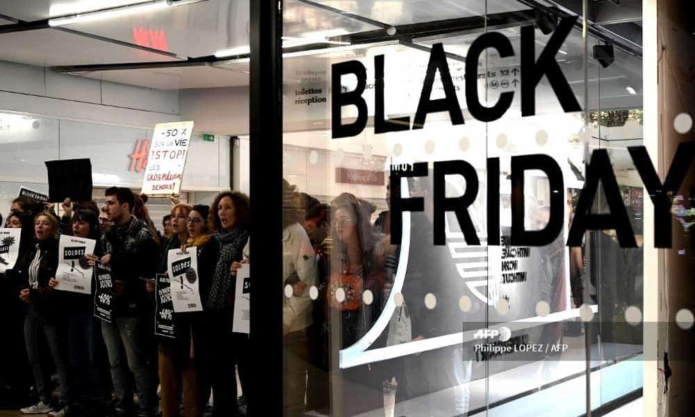 Block Friday: protestas contra el consumismo y sus consecuencias climáticas