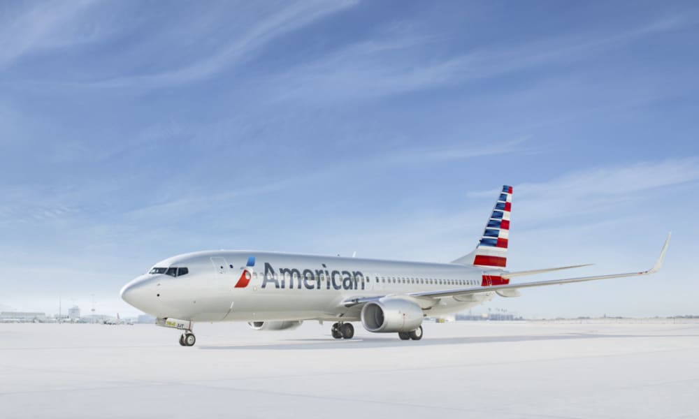 American Airlines hila su tercer trimestre con pérdidas