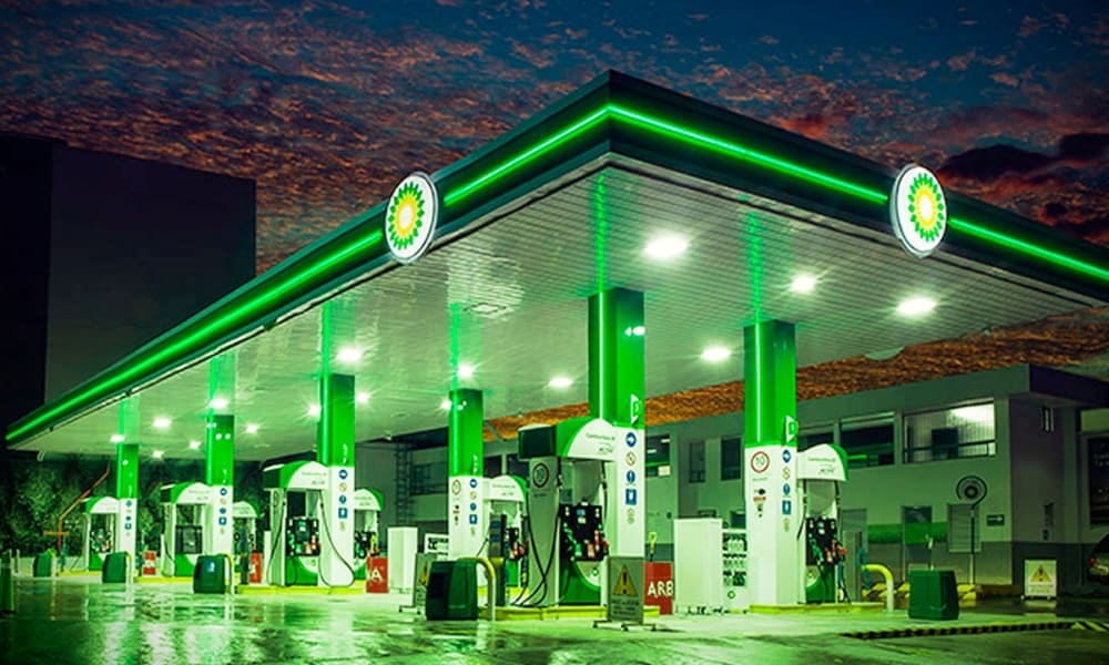 BP reduce sus inversiones y Petroecuador cancela ventas por caída de los petroprecios