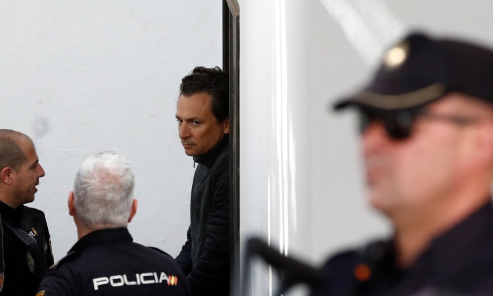 Juez dicta prisión provisional para Emilio Lozoya, sin derecho a fianza
