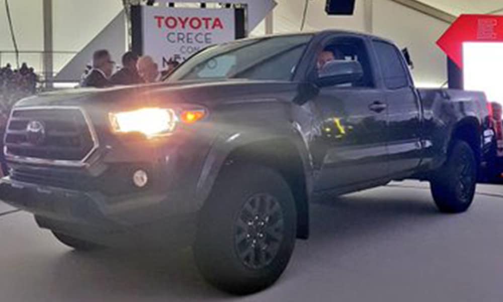 Toyota inaugura su segunda planta en México; prevé producir 100,000 autos al año