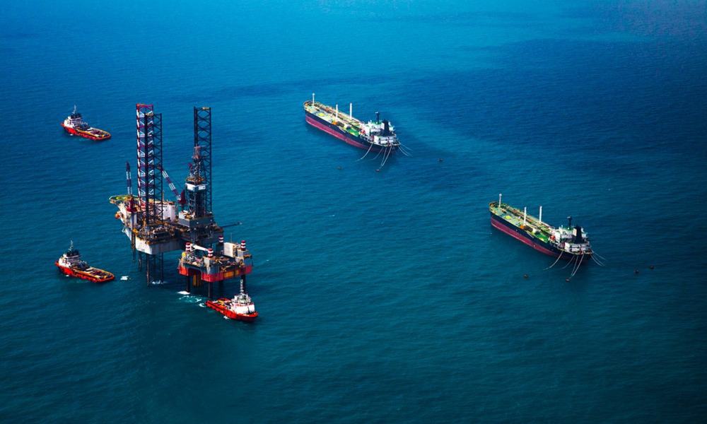 Venezuela escoltará buques iraníes que le llevan petróleo