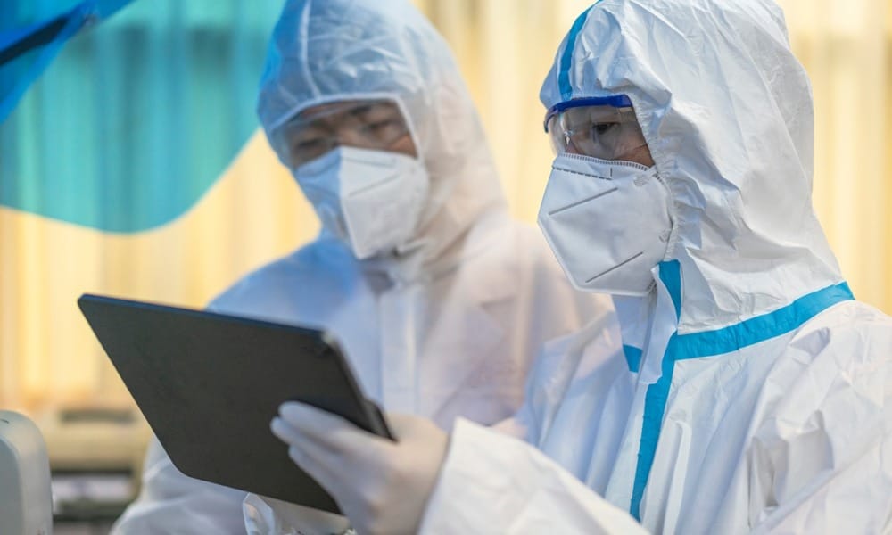 México permitirá a personal de salud extranjero trabajar en el país durante la pandemia del COVID-19
