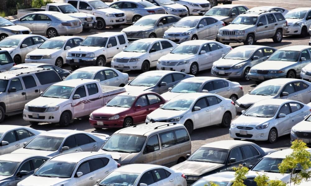 Venta de autos cae 59% en mayo, su peor desplome desde 1998
