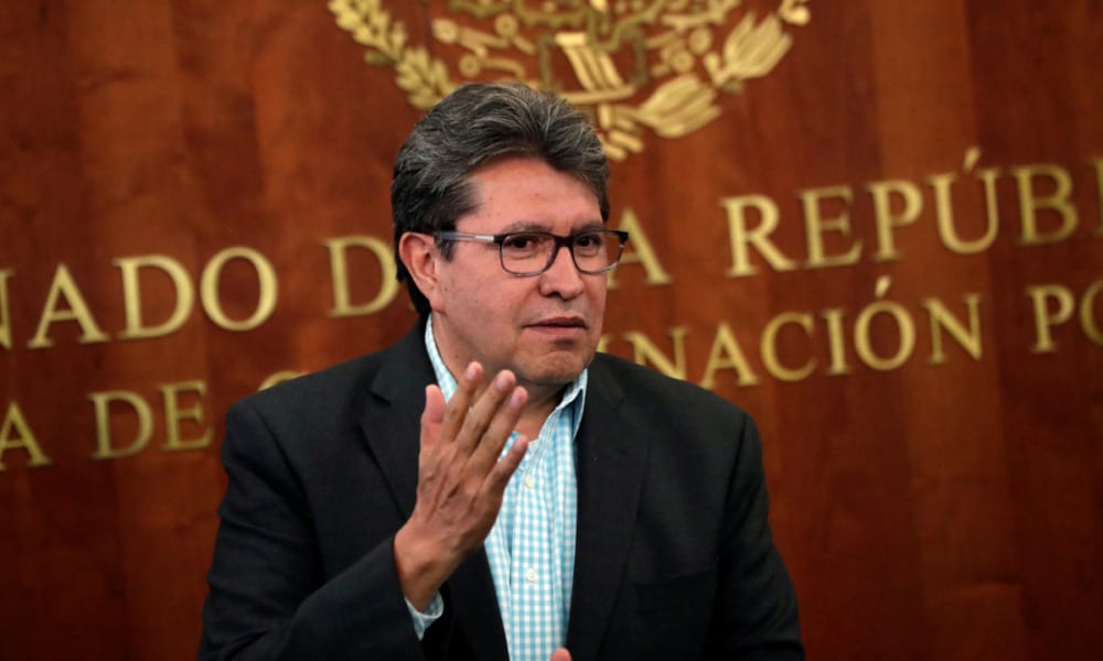 Ricardo Monreal propone reducir requisitos de consultas populares
