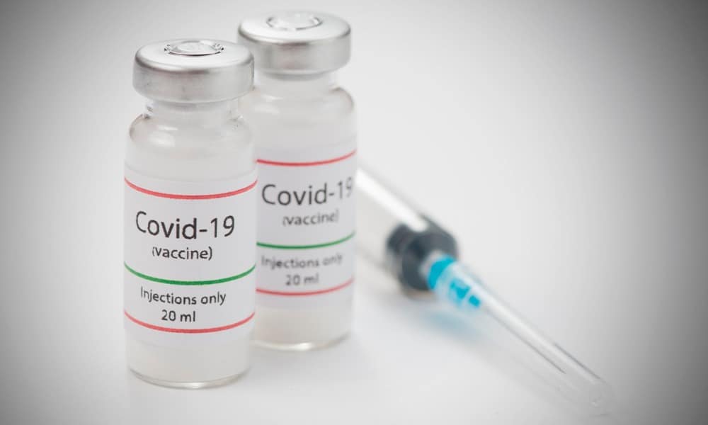 Acciones de Moderna caen por posible retraso en vacuna contra COVID-19