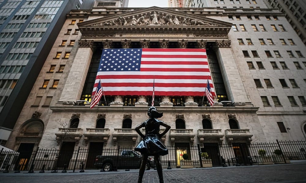 Wall Street cierra semana con pérdidas por temores sobre un incremento de contagios de COVID-19