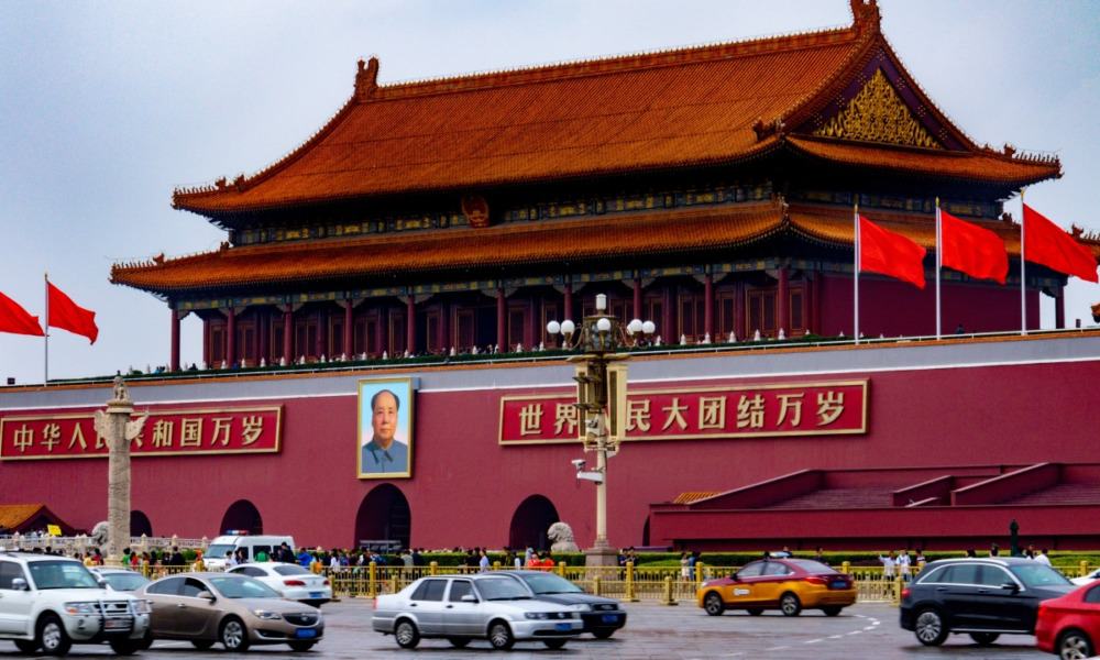 China veta entrada de tres legisladores de EU en represalia a las sanciones de Washington