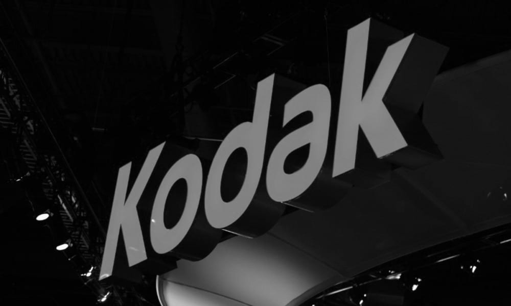 Acción de Kodak se desploma 28% tras suspensión de préstamo para fabricar ingredientes de medicamentos