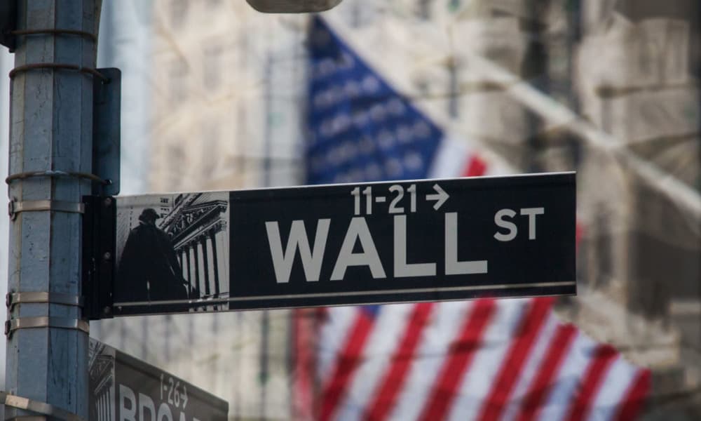 Wall Street cierra con ganancias tras cuatro semanas de caídas