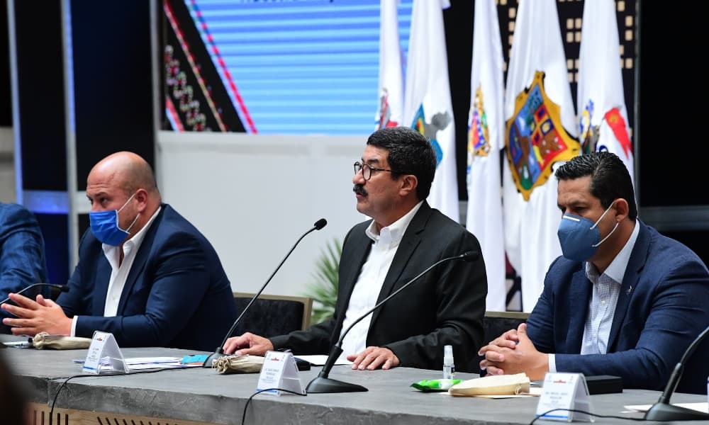 Gobernadores de oposición abandonan la Conago tras reunión en Chihuahua
