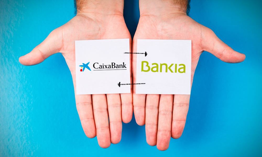 CaixaBank y Bankia formalizan su fusión; activos rondarán los 784,000 millones de dólares