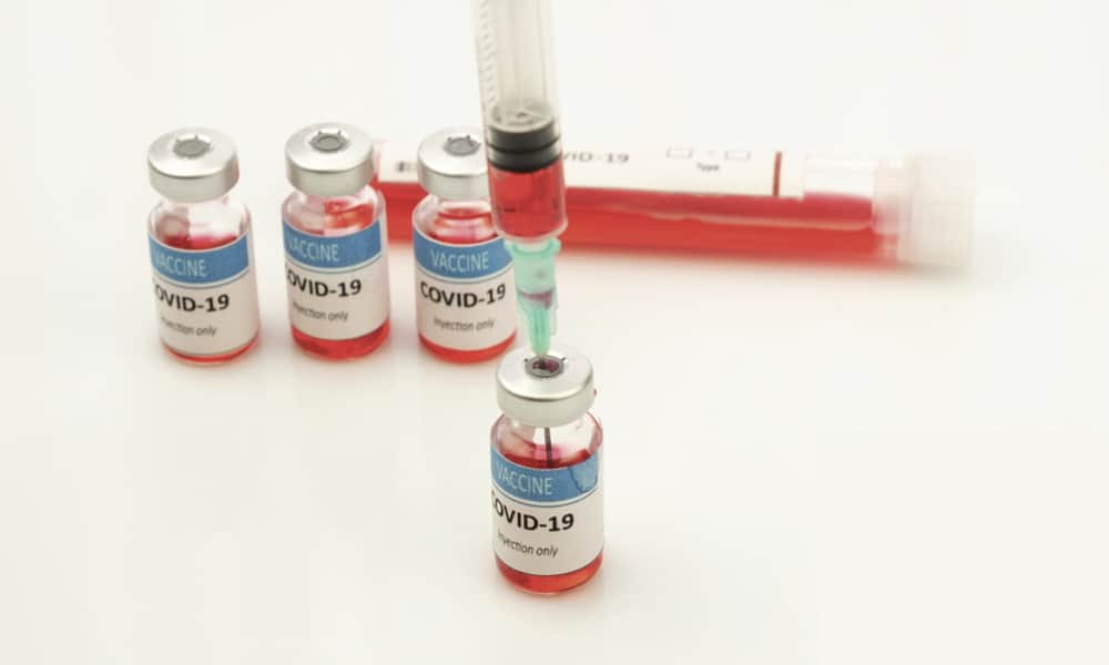 Vacuna de AstraZeneca contra COVID-19 muestra respuesta inmunitaria prometedora