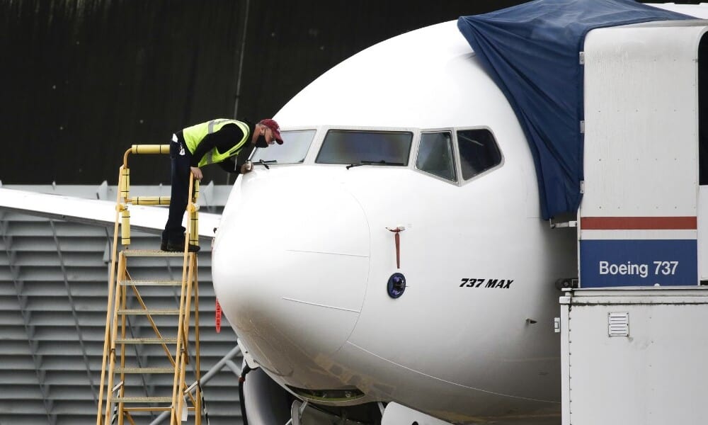 Boeing 737 MAX: ¿por qué se puso en tierra, qué se ha reparado y es suficiente?