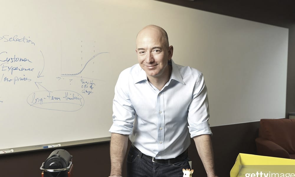 Jeff Bezos busca impulsar su empresa espacial Blue Origin luego de dejar Amazon