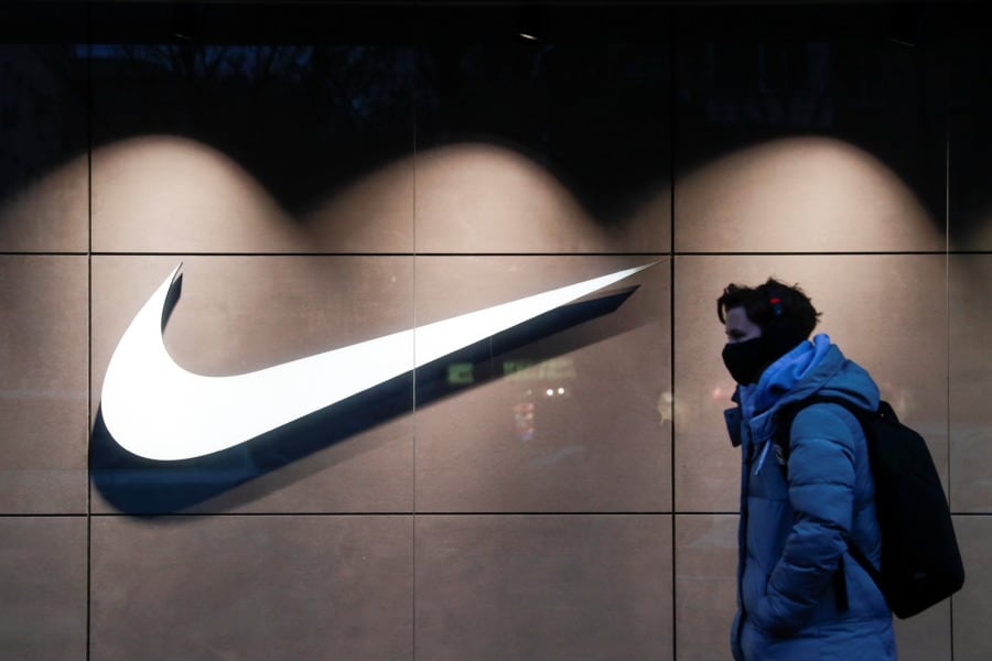 Nike se beneficia de ejercicio en casa durante pandemia y eleva pronóstico de ventas para 2021