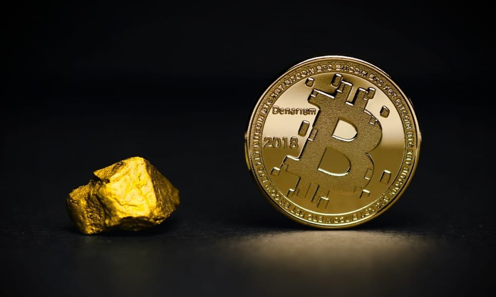 Rally del bitcoin no amenaza estabilidad del oro: Goldman Sachs