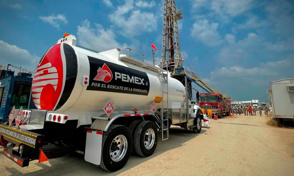 Pemex cambia estrategia de pago pero mantiene problemas financieros