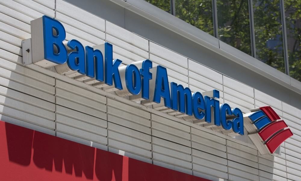 Bank of America recibe multa de 225 mdd por prácticas engañosas en plan de tarjetas